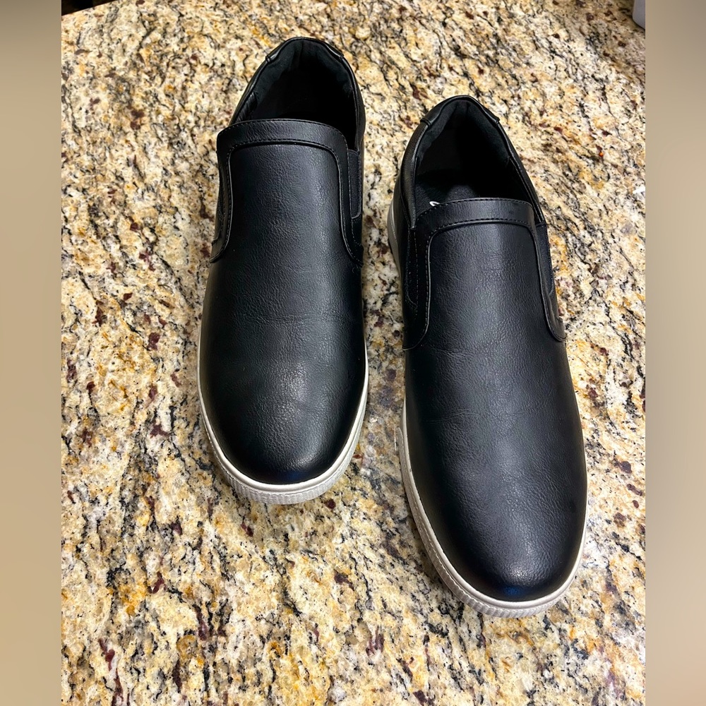 Jousen Men's Slip-On Retro Lightweight Casual Slip On Sneakers, size 15.5